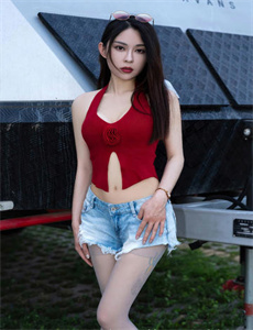 迈开腿来让我尝尝你的草莓图片-时光音乐会第二期免费观看完整版